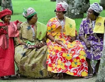 Traditionele Surinaamse kleding